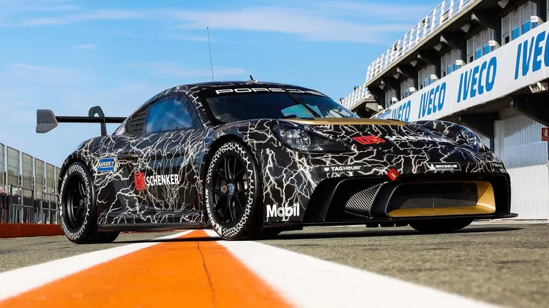 保時捷718 Cayman GT4 ePerformance測試車曝光 2025年量產